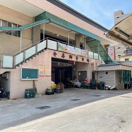 Zucuo Homestay Nangan Exteriér fotografie